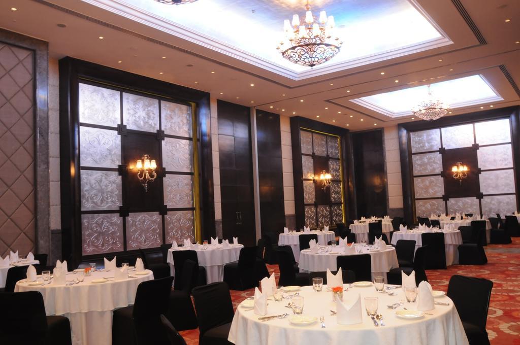 The Pllazio Hotel Gurgaon Exterior photo