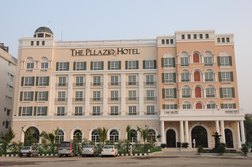 The Pllazio Hotel Gurgaon Exterior photo