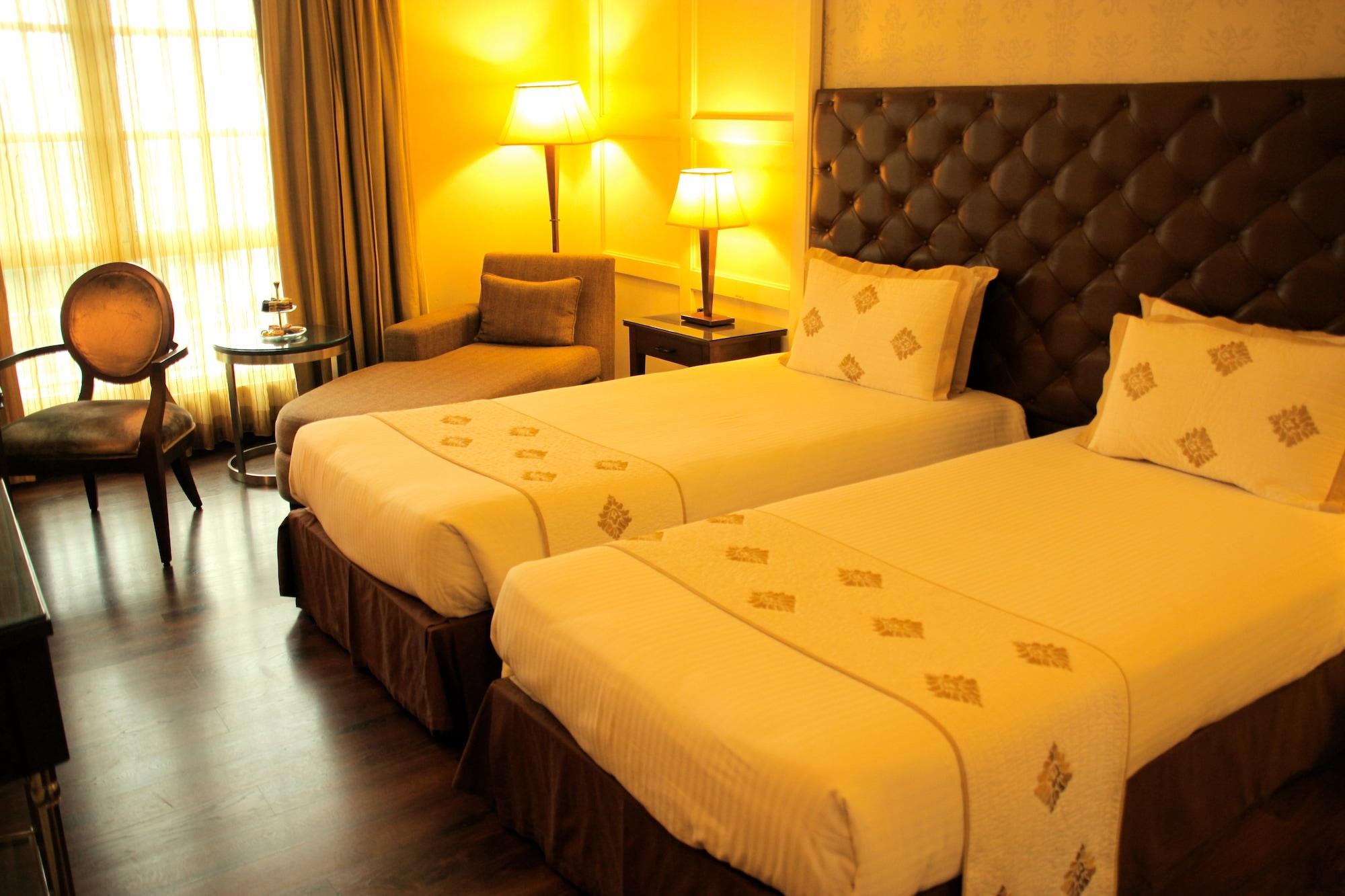 The Pllazio Hotel Gurgaon Exterior photo