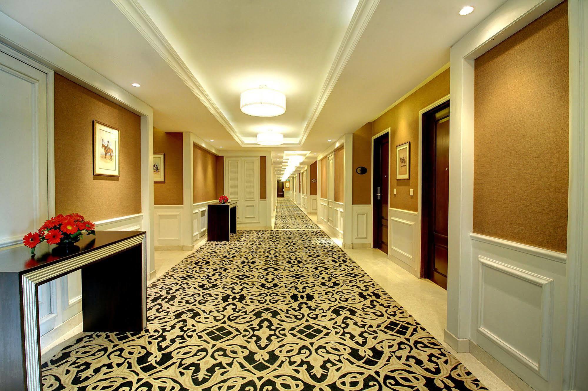 The Pllazio Hotel Gurgaon Exterior photo