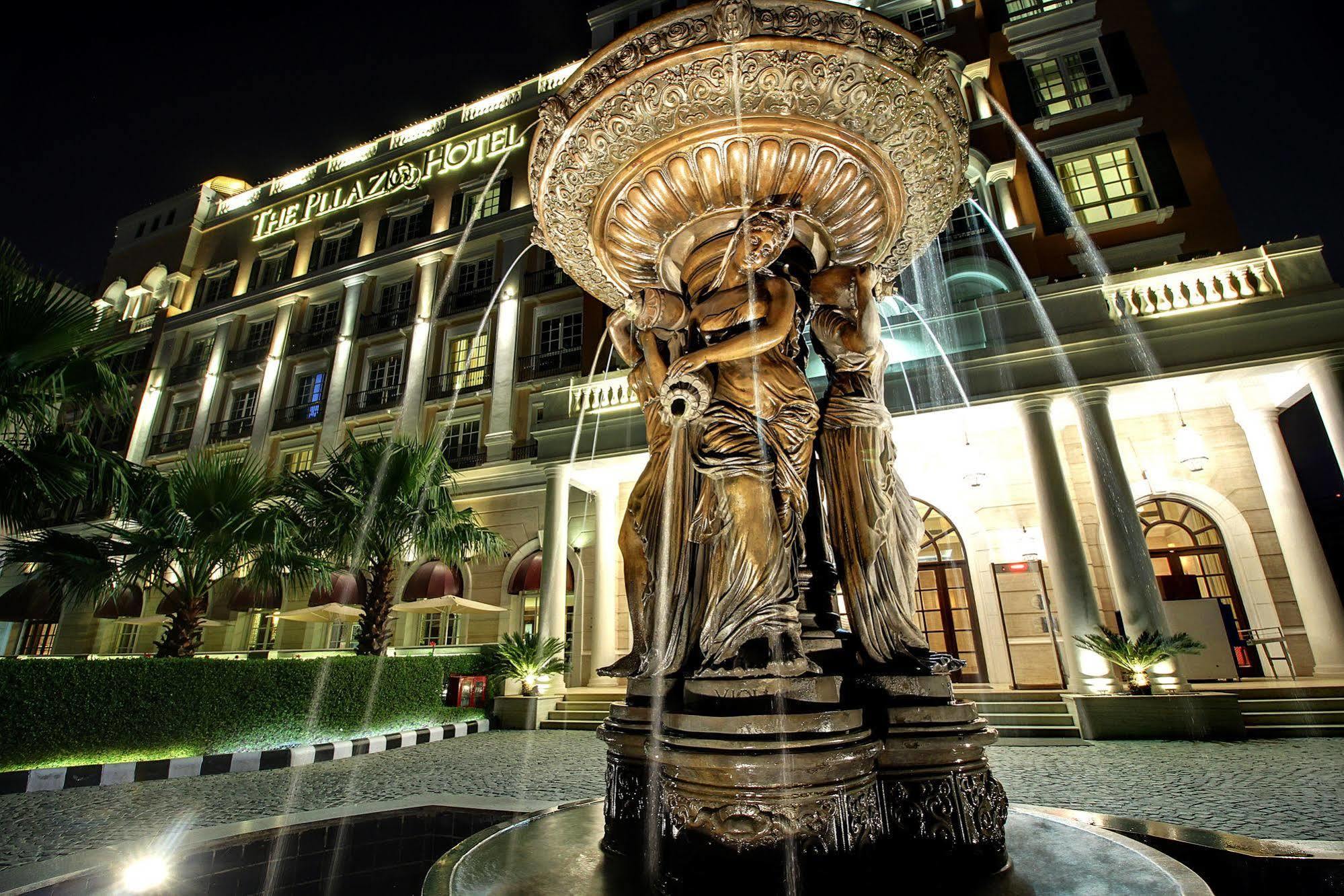 The Pllazio Hotel Gurgaon Exterior photo