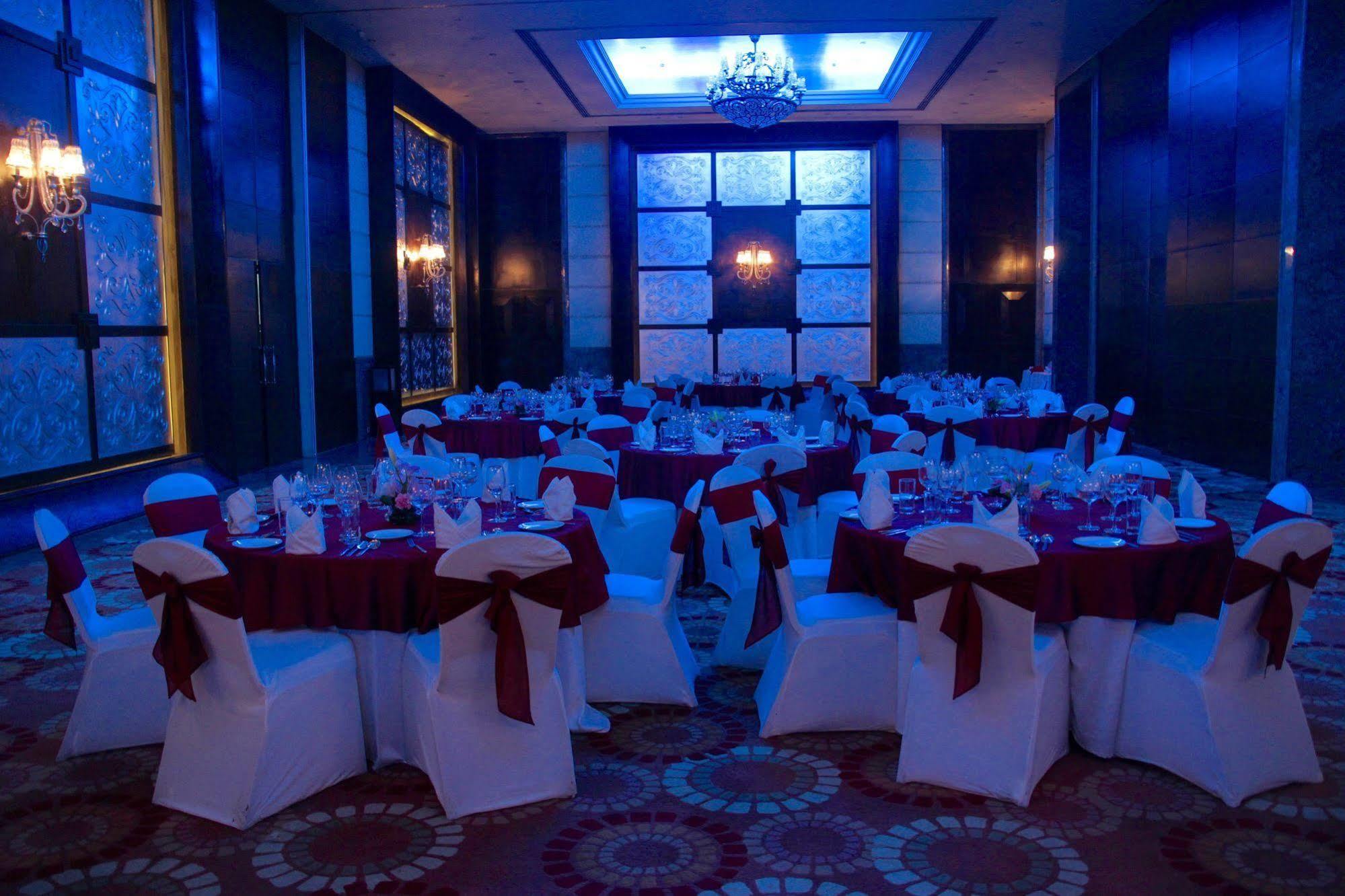 The Pllazio Hotel Gurgaon Exterior photo